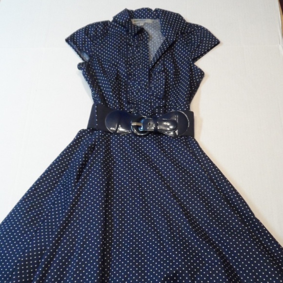 bailey blue Dresses & Skirts - Bailey Blue Dress Size Small Lined Belted NWOT